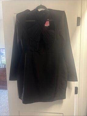 PrettyLittleThing Black Long Sleeve Cutout Mini Dress